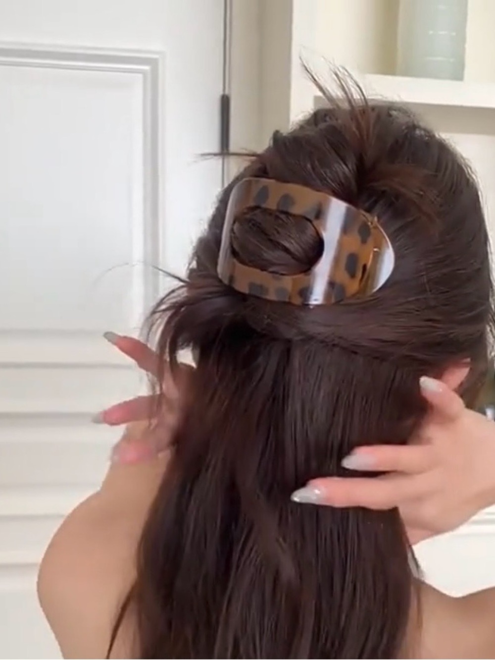 NWT! 2 Brown Clear Tortoiseshell Leopard Print Hair Claw Clips New!